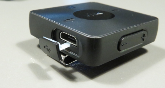 Sony-SBH-20-bluetooth-headset-test-USB
