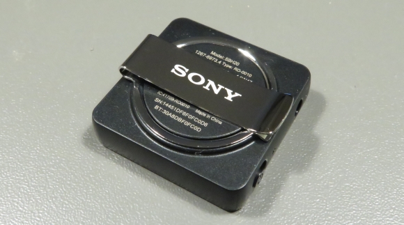 Sony-SBH-20-bluetooth-headset-test-back